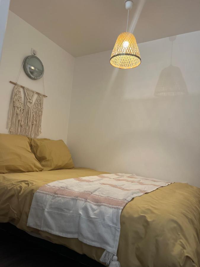 Le Petit Prince , Jolie Maisonnette Terrasse Netflix Parking Prive Jeux De Societe Μπουργκ-αν-Μπρες Εξωτερικό φωτογραφία