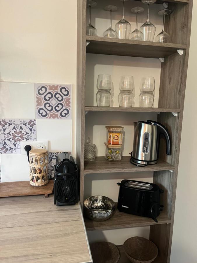Le Petit Prince , Jolie Maisonnette Terrasse Netflix Parking Prive Jeux De Societe Μπουργκ-αν-Μπρες Εξωτερικό φωτογραφία