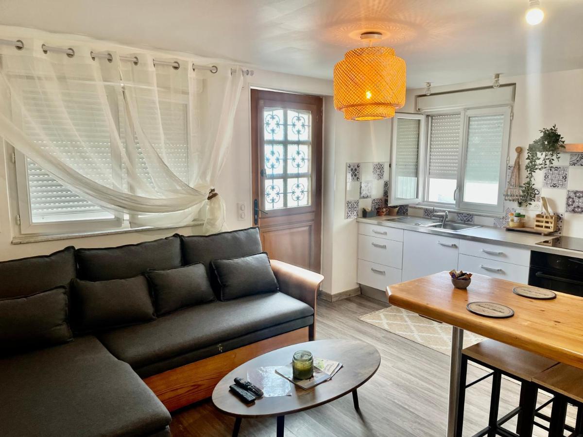 Le Petit Prince , Jolie Maisonnette Terrasse Netflix Parking Prive Jeux De Societe Μπουργκ-αν-Μπρες Εξωτερικό φωτογραφία